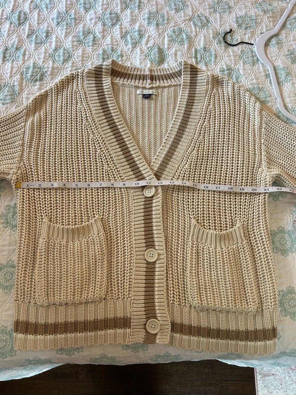American Eagle Cream Chunky Knit Oversized Cardigan Sweater — Size S — Like New - Picture 7 of 8